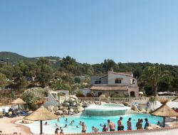 Seaside holiday accommodations in Corsica. near Coti Chiavari