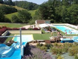 Monceaux sur Dordogne Camping avec piscine chauffée dans le Lot
