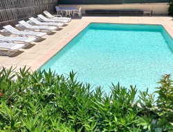 Salavas gite vacances avec piscine chauffée en Ardèche.