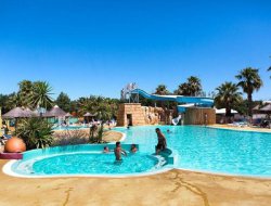 Vias camping en bord de plage dans l'Hrault.