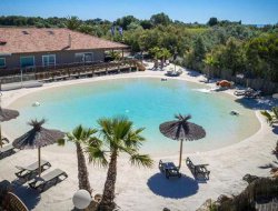 Nissan lez Enserune camping en bord de mer dans l'Aude