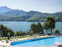 Guillestre camping bord du lac de serre poncon