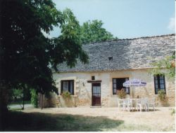 Holiday cottages near Sarlat in Dordogne, France. near Grives