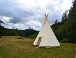 Celles sur Plaine Sjour insolite en tipi en Alsace.