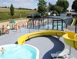 Holiday rentals with heated pool in Pas de Calais near Crecy en Ponthieu