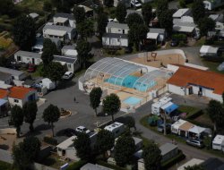 Ars en R camping avec piscine couverte et chauffe en Vende