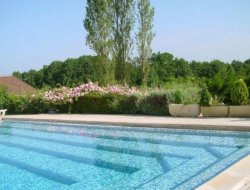 Cubjac camping avec piscine chauffe dans le Prigord.