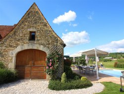 Holiday cottage with heated pool in Dordogne near Saint Geniès