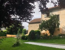 Holiday rental wih heated pool in Auvergne, France. near Boisset