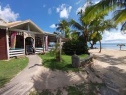 Sainte Anne Hébergement de vacances avec piscine en Guadeloupe.
