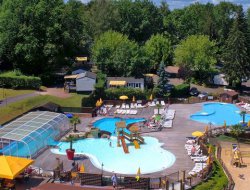 Holiday rentals with pool near Disneyland Paris