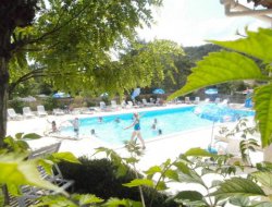 Holiday rentals with pool in the Perigord, Aquitaine. near Les Farges