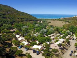 Sartène Locations vacances en camping en Corse.