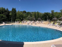 Comps Locations vacances en camping St Rémy de Provence.  