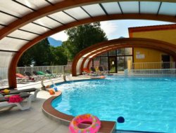 Holiday rentals with heated pool in Hautes Alpes near Luc en Diois