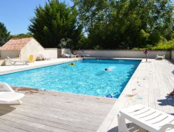 Holiday rentals with pool in Dordogne near Gardes le Pontaroux