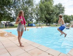 Holiday rentals with pool in Ain. near Saint Nizier le Bouchoux