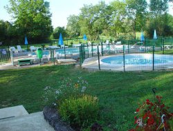 Holiday rentals with pool in the Jura near Athée