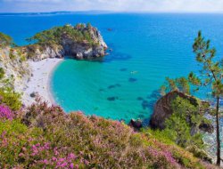 Plomodiern Locations vacances en camping dans le Finistere. 