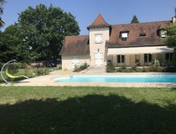 Holiday cottage in the Lot, Midi Pyrenees. near Saint Sosy
