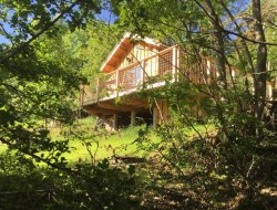 Holiday rental with jacuzzi in the Hautes Alpes. near La Freissinouse