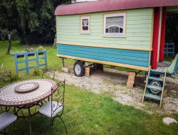 Unusual stay in a gypsy caravan in Poitou Charentes near Magn