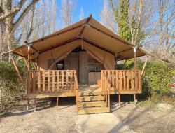 Camping ** Lodges & Nature dans le Vaucluse 22209