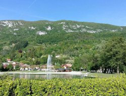 Collonges sous Salve Locations vacances en camping en Savoie 73 .