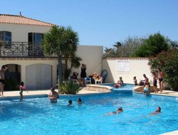 Saint Georges d'Olron Locations en bord de plage sur l'le d'Oleron .