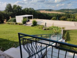 Holiday rental with pool in the Tarn et Garonne. near Septfonds