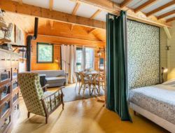 Location 3  5 personnes  17 km* de COLY-SAINT-AMAND