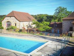 Espeyroux Grand g�te de groupe � Espeyroux dans le Lot