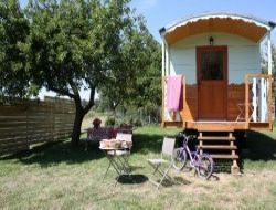 Holiday cottages and gypsy caravan close to Carnac near Ploemel