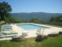 Caseneuve Location vacances avec piscine Vaucluse.