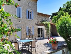 Holiday rental in Pernes les Fontaines. near Le Thor