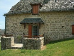 Holiday cottages in Aveyron, Midi Pyrenees. near Rodelle