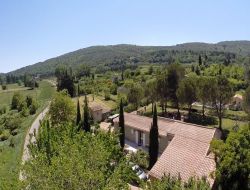 Location 3-5 personnes  10 km* de Vaison la Romaine