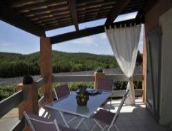 vacances dans le Gard  Saint Privat de Champclos n9841