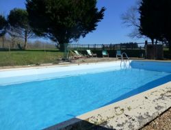 Location 20-23 personnes  28 km* de Verteillac