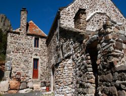location gite prs de Saint-Clement