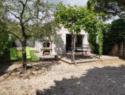 Location 3-5 personnes  19 km* de Collias