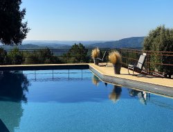 Location vacances 6-10 et 16 personnes  13 km* de Salignac Eyvignes